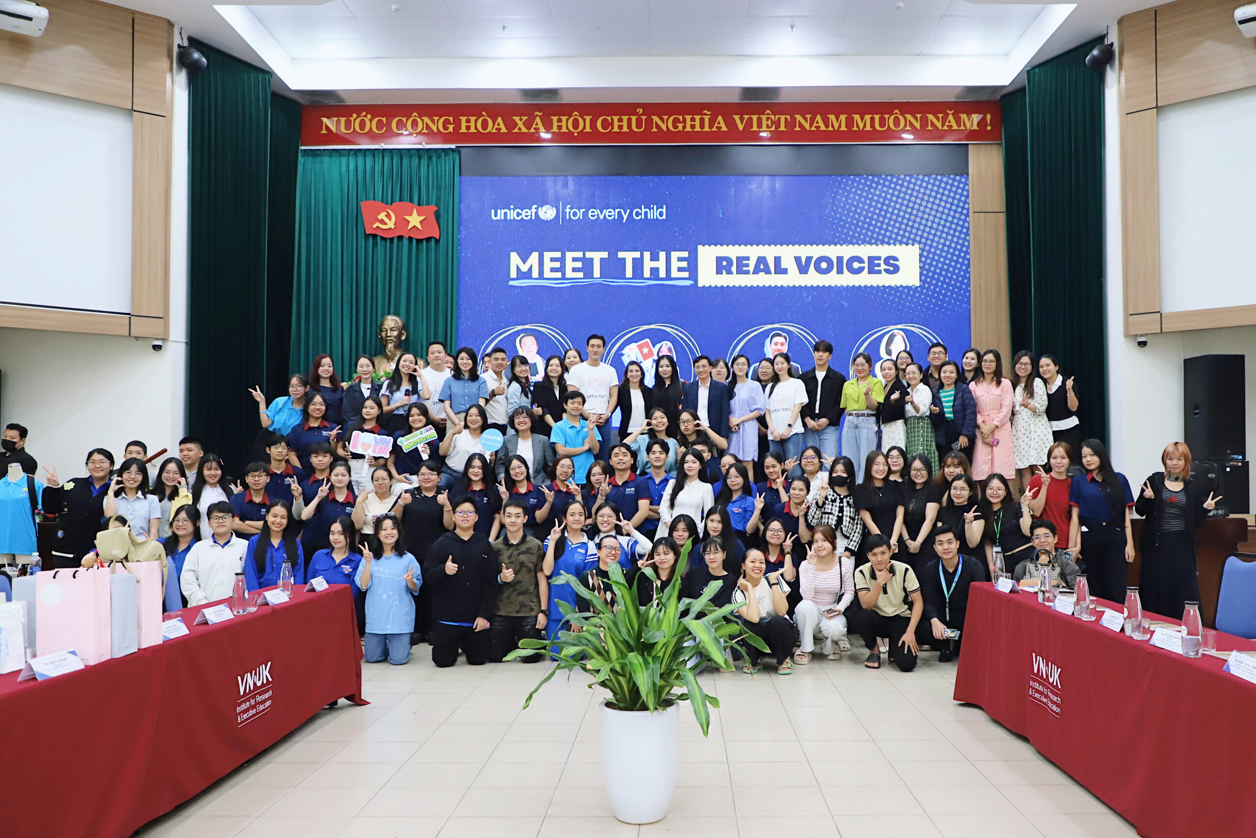 IEER đón tiếp đoàn công tác SM Entertainment – Chuyến thăm trong khuôn khổ chương trình “Youth Dialogue: Stories and Impact”